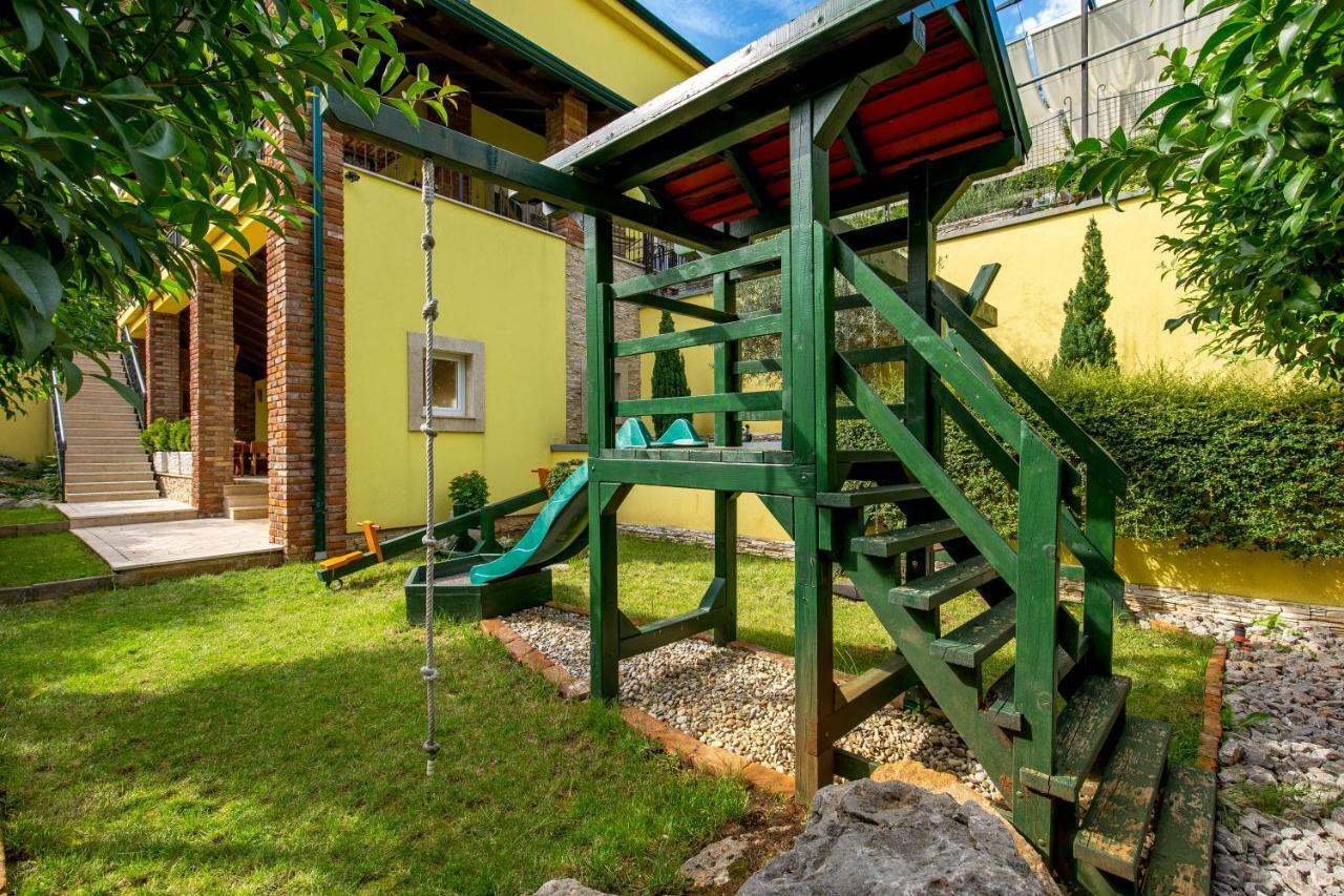 Villa Angeli *