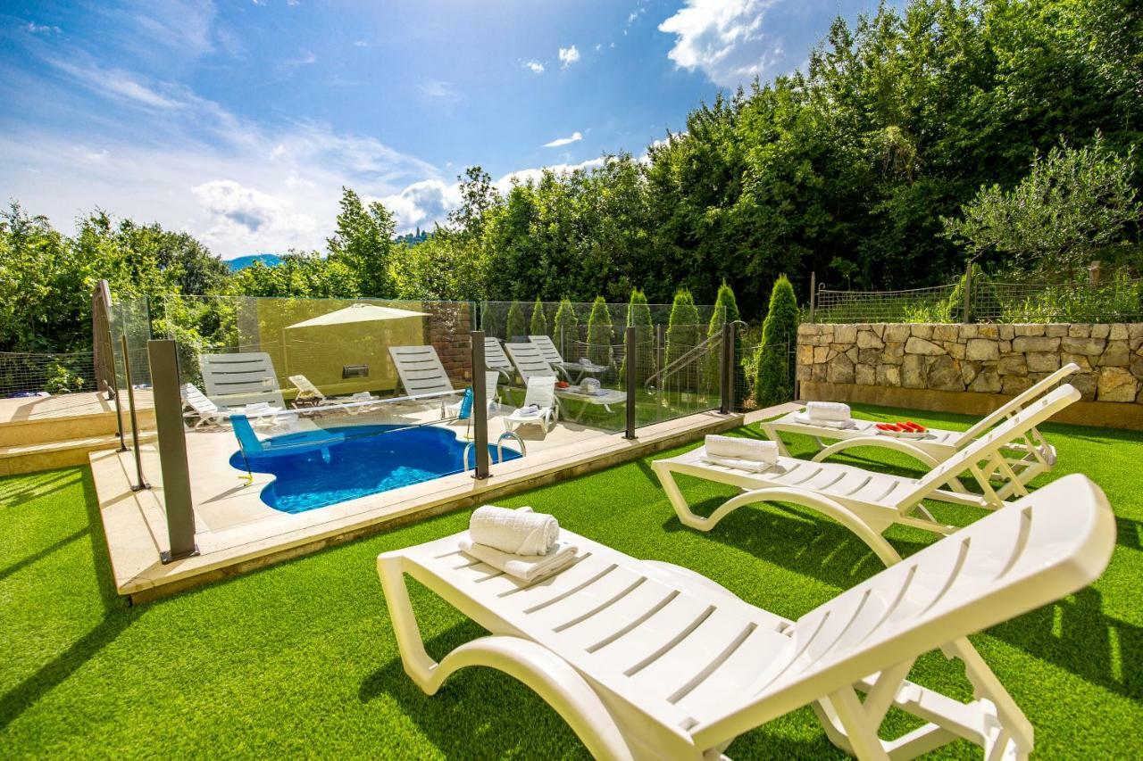 Angeli Villa